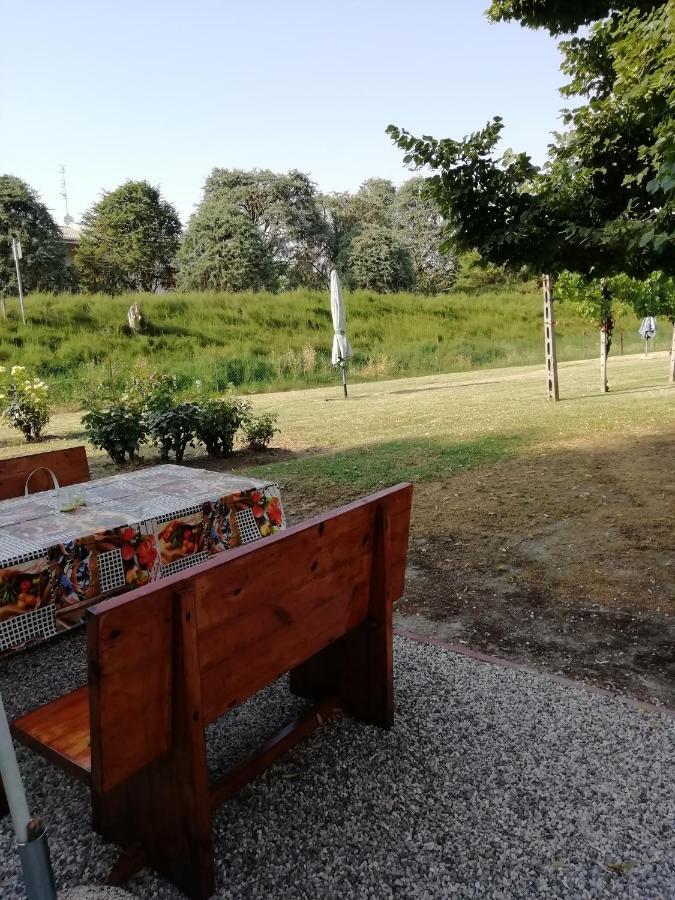 Villa Lilli 2 Ferrara Eksteriør billede